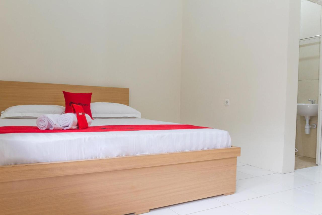 Reddoorz Near Universitas Siliwangi Tasikmalaya Hotel Ngoại thất bức ảnh