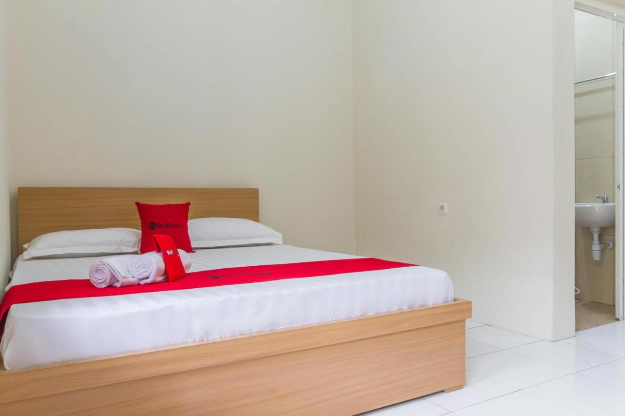 Reddoorz Near Universitas Siliwangi Tasikmalaya Hotel Ngoại thất bức ảnh